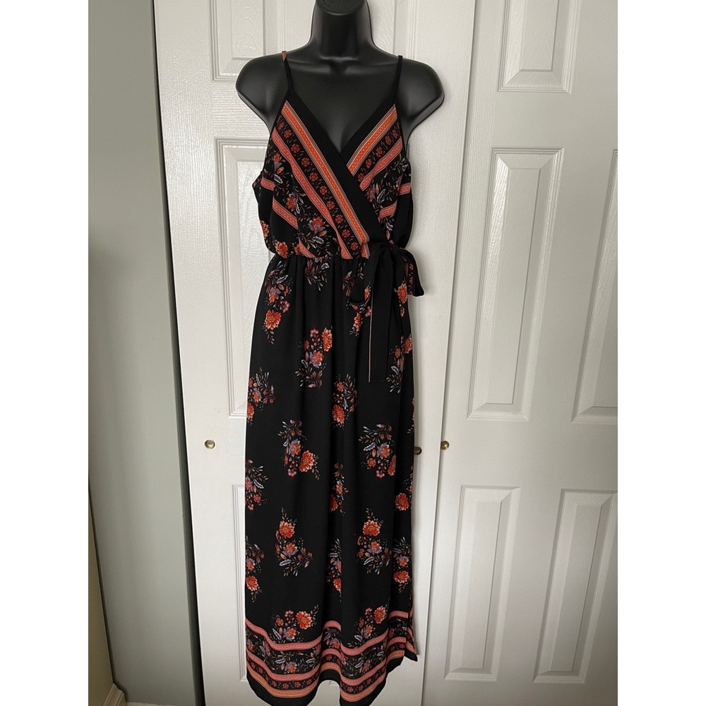 Scobe black floral faux wrap midi dress, size L